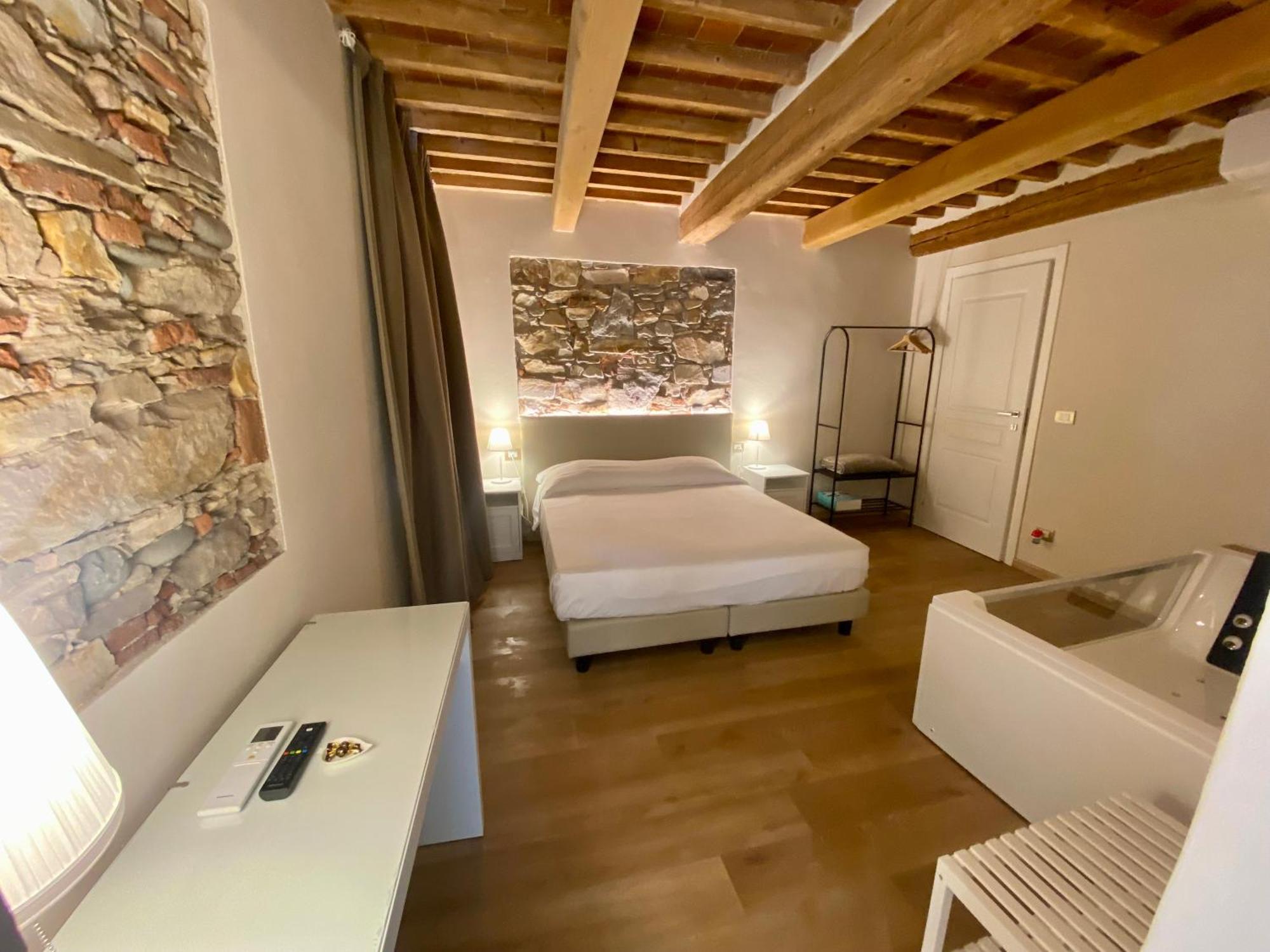 Il Tiglio Jacuzzi&Sauna Lucca Exterior foto